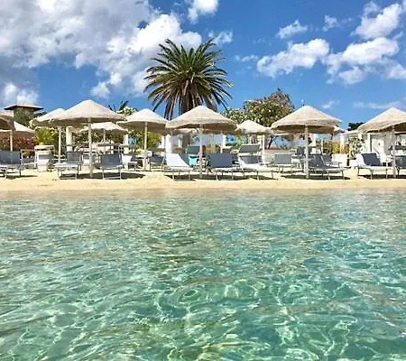 Domus Eleonora A Due Passi Dal Mare 펜션 *