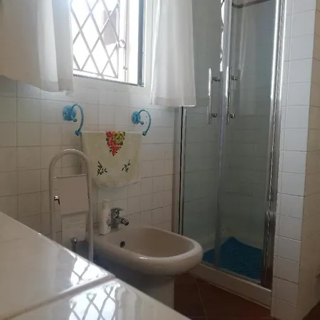 Domus Eleonora A Due Passi Dal Mare 阿兰奇湾城