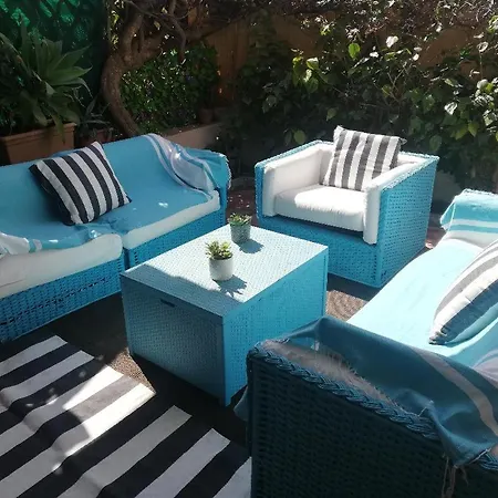 Domus Eleonora A Due Passi Dal Mare 度假居