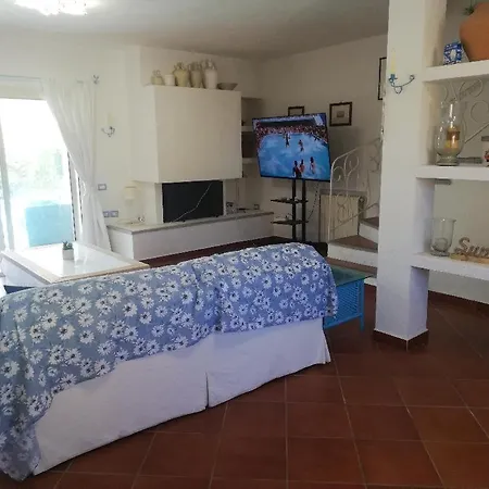 Domus Eleonora A Due Passi Dal Mare 度假居 *