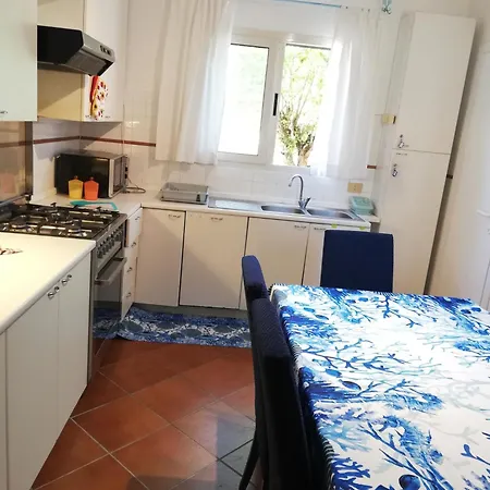 Domus Eleonora A Due Passi Dal Mare Semesterbostad Golfo Aranci