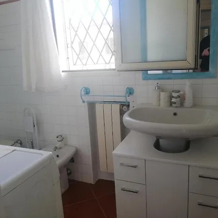 Domus Eleonora A Due Passi Dal Mare Semesterbostad