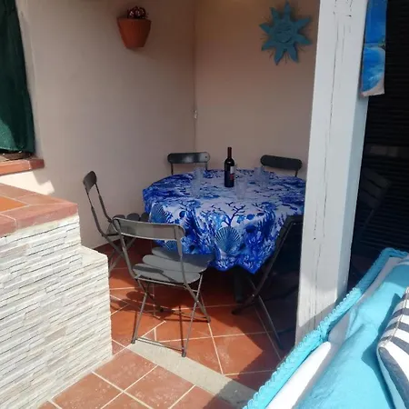 Domus Eleonora A Due Passi Dal Mare Semesterbostad